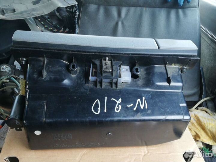 Бардачок Мерседес W210