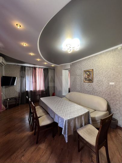 Коттедж 500 м² на участке 12 сот.