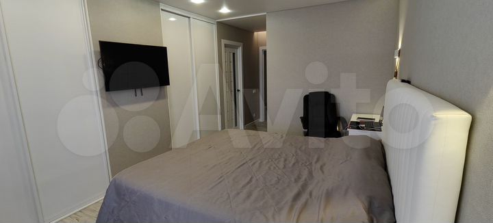 3-к. квартира, 98 м², 16/25 эт.