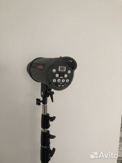Моноблок Falcon Eyes TE-600BW v2.0, 600 Дж