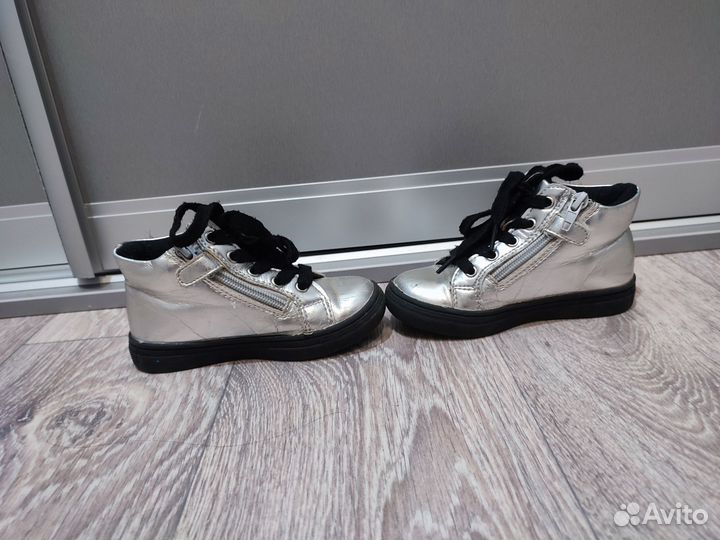 Ботинки демисезонные для девочки 25 размер