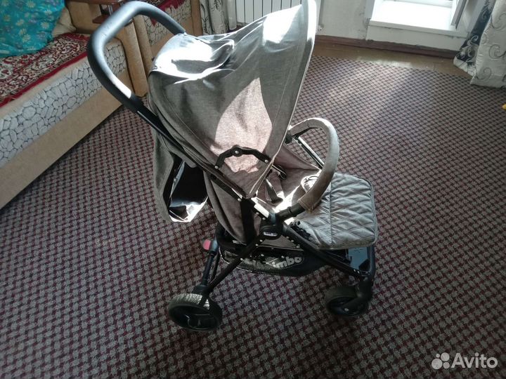 Прогулочная коляска трость