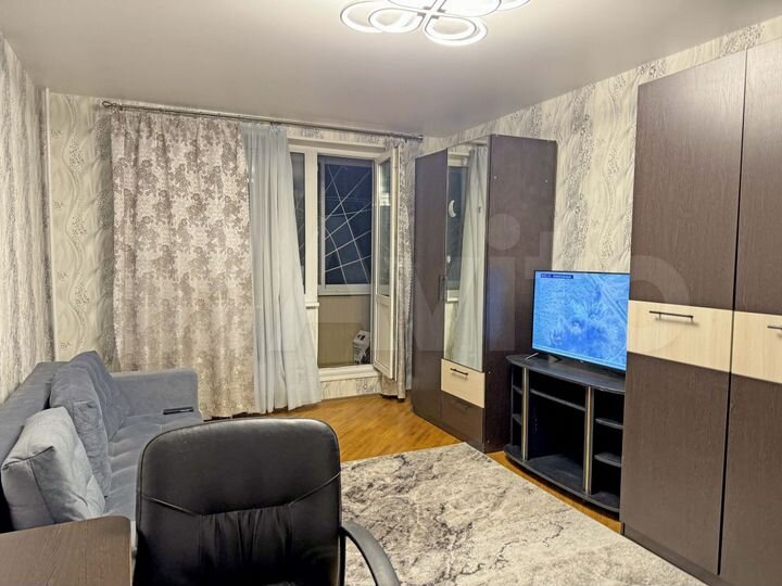 2-к. квартира, 59 м², 1/17 эт.