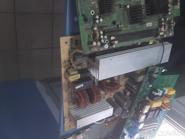 Материнская платы на утиль