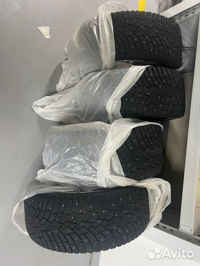 Колеса BMW R21 Pirelli Scorpion Ice Zero 2