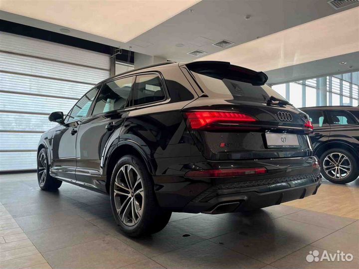 Audi Q7 2.0 AT, 2024