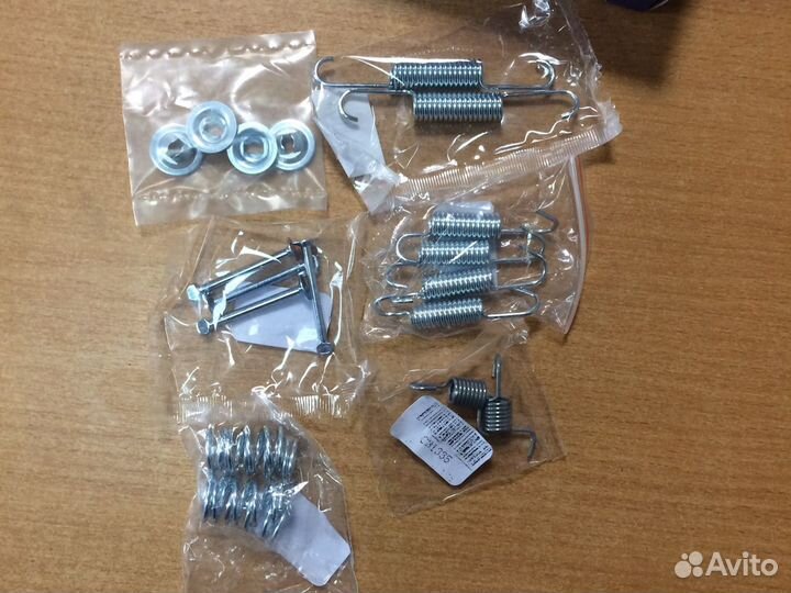 Ремкомплект для колодок ручника Шевроле Лачетти