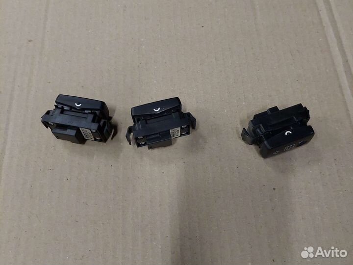 Кнопка стеклоподъемника Mercedes w220