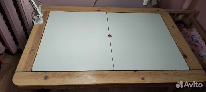 Стол IKEA flisat и два детских стула