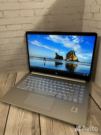 Ноутбук HP i3-1005G1/8Gb/SSD M.2 256Gb