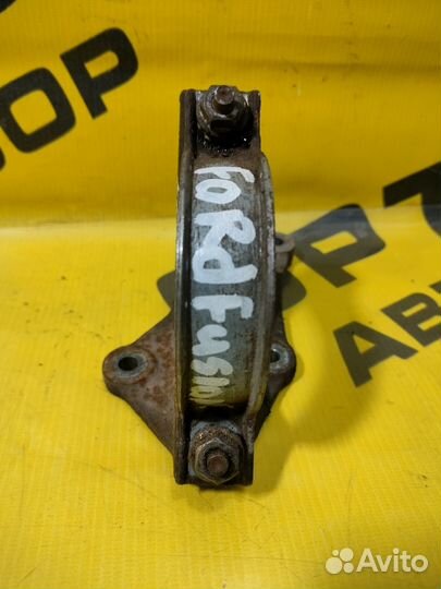 Кронштейн полуоси передний правый Ford Fusion