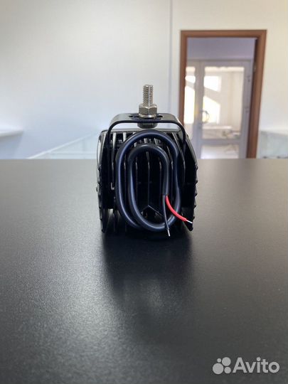 Фара LED светодиодная универсальная