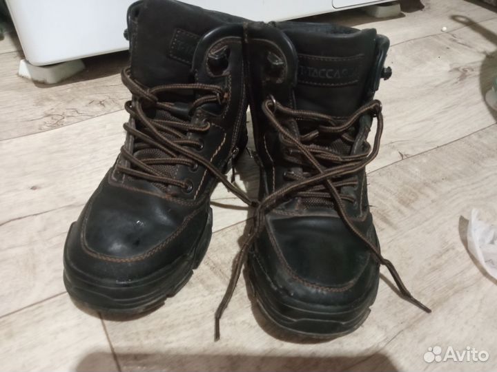 Ботинки на мальчика. 35-36 размер