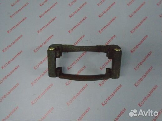 Nissan 41011-4U100 Скоба суппорта переднего