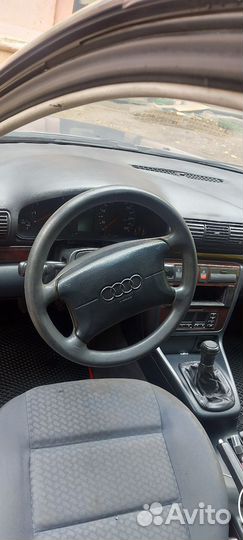 Audi A4 1.8 МТ, 1996, 216 000 км