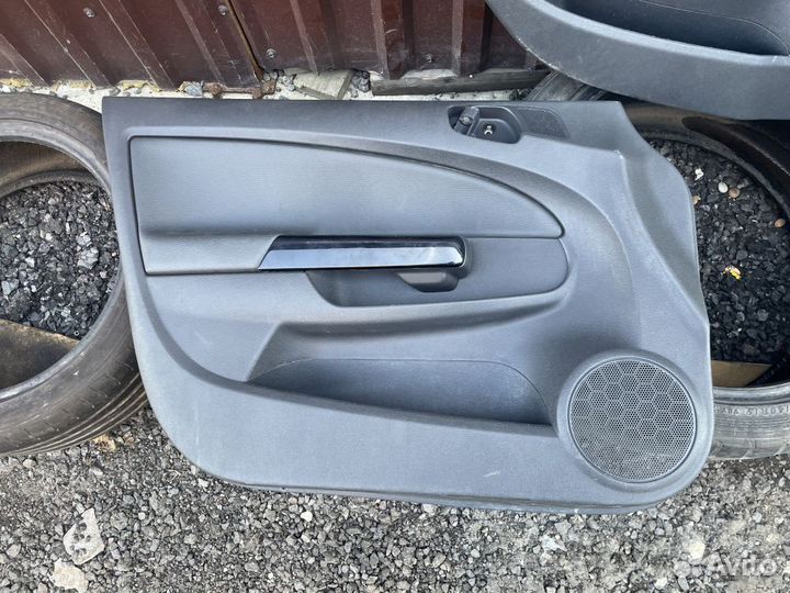 Обшивки дверей комплект opel corsa D cosmo 5d