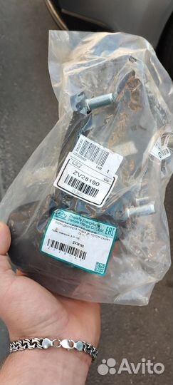 Опора двигателя правая