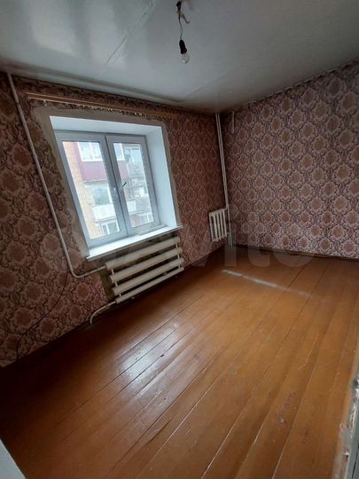 3-к. квартира, 50 м², 4/5 эт.