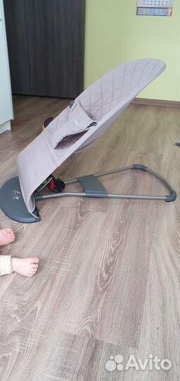 Шезлонг babybjorn оригинал