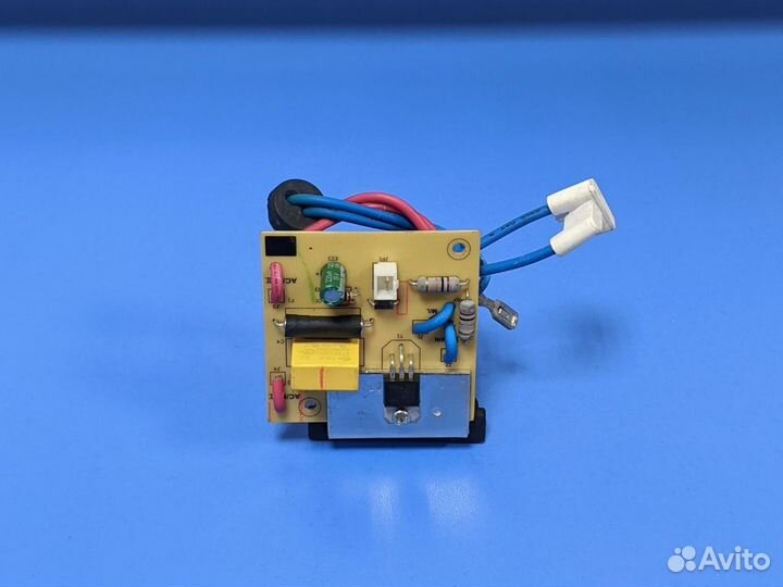 Плата пылесоса Philips (93E9H)