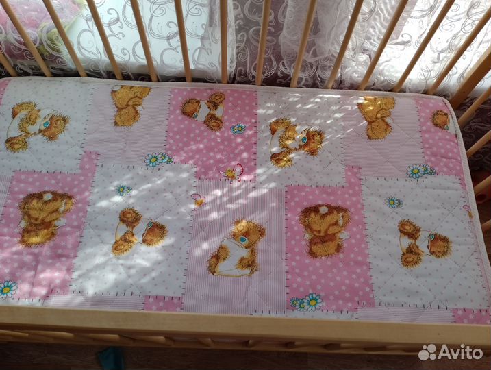 Детская кроватка