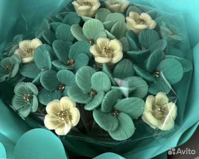 Сладкий подарок девушке