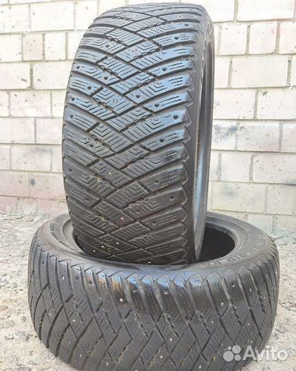 Goodyear UltraGrip 245/45 R18 97T
