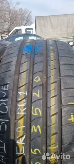Roadstone N'Fera RU1 255/35 R20