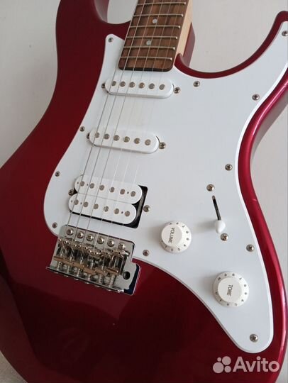 Электро гитара yamaha Pacifica 012 с проводом jack