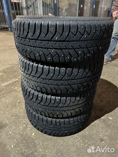 Bridgestone Ice Cruiser 7000S 185/60 R15