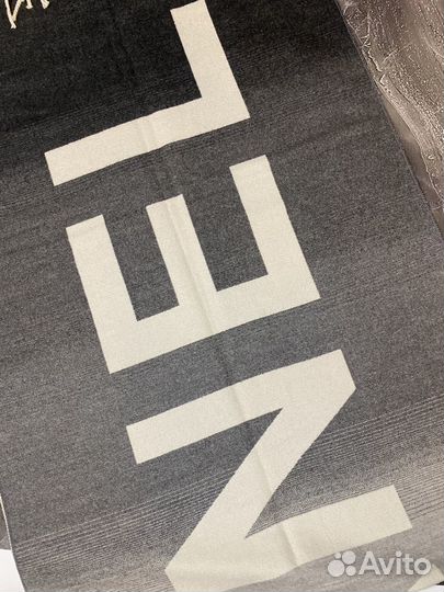 Палантин Chanel кашемировый