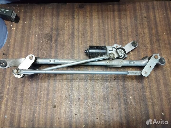 Трапеция стеклоочистителя Nissan Teana J31