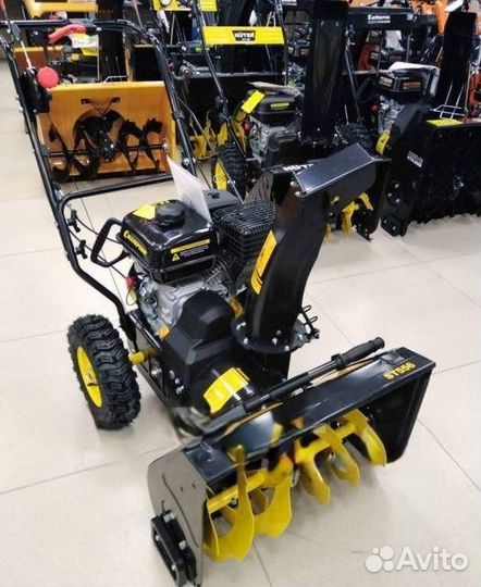 Снегоуборщик champion ST556 Витринный