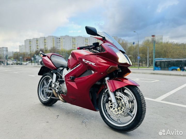 Honda VFR 800