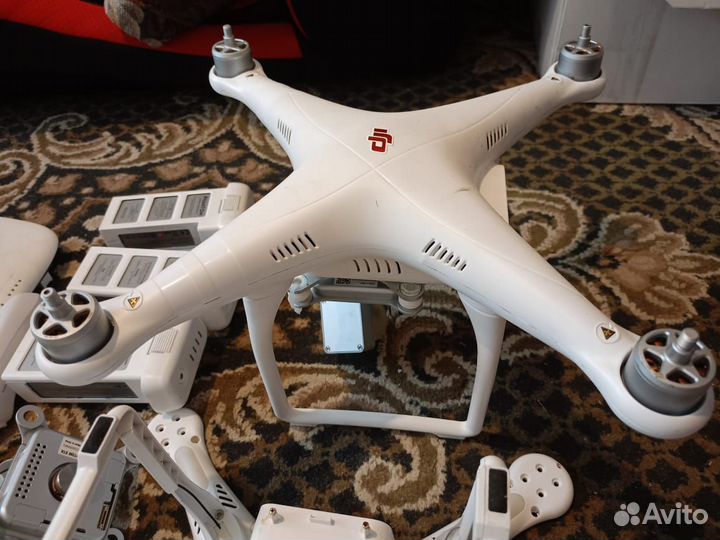 Квадрокоптер dji phantom 3