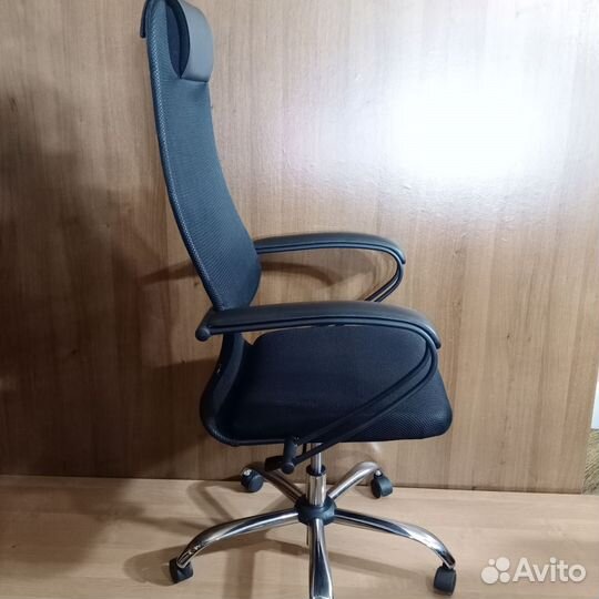 Компьютерное кресло Метта