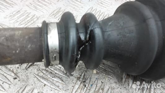 Привод передний правый opel vivaro (JDN25N101)