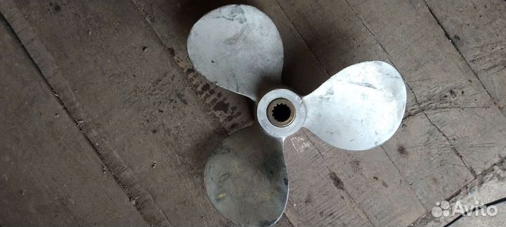 Винт для лодочного мотора