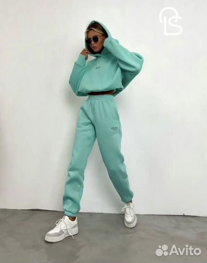 Спортивный костюм