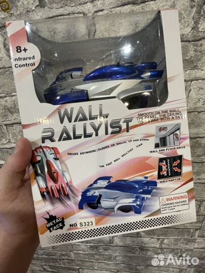 Антигравитационная машинка на радиоуправлении