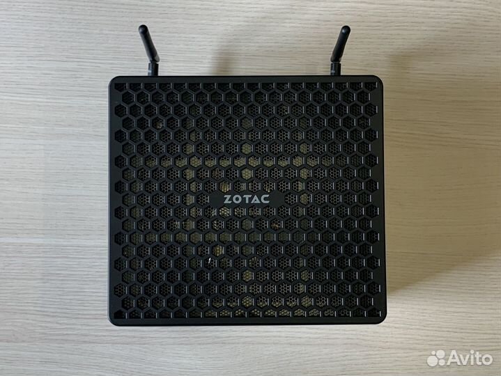 Игровой мини-компьютер Zotac Magnus с картой 1070