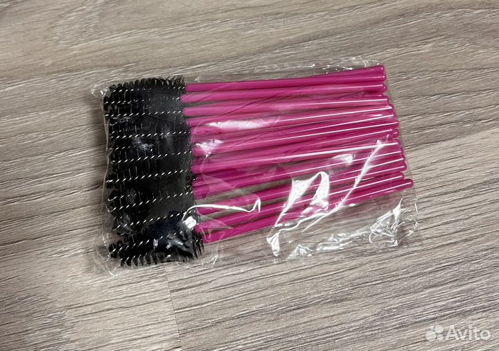 Щеточки для ресниц