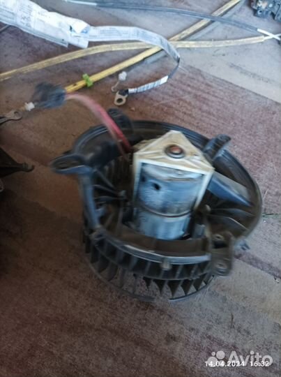 Мотор печки Mercedes Benz S430L W220