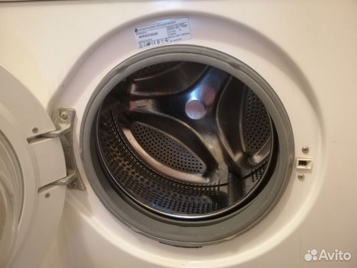 Стиральная машина LG на запчасти или ремонт