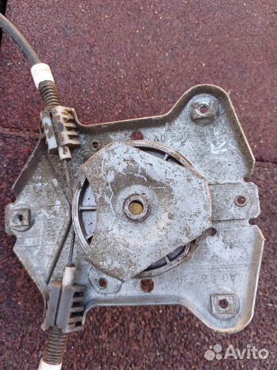 Стеклоподъемник передние ауди 100