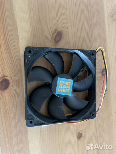 Вентилятор в корпус