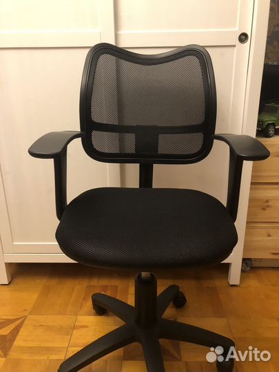 Компьютерное кресло