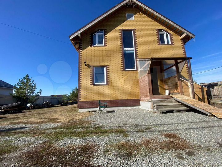 Дом 132,7 м² на участке 8 сот.