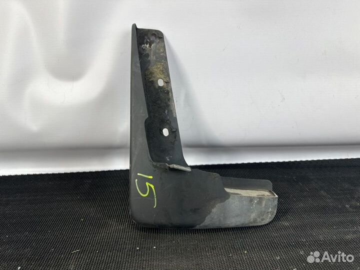 Брызговик передний левый Nissan X-Trail T31