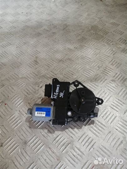 Моторчик стеклоподъемника задний левый Hyundai